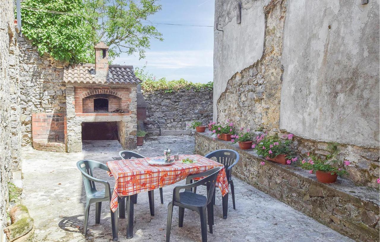 Lovely Home In Roccagloriosa With Kitchenette 外观 照片